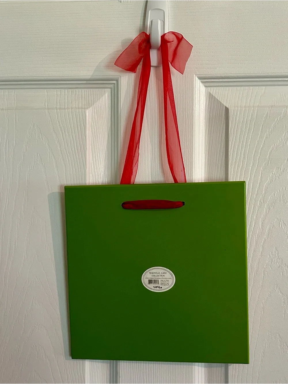 Magnolia Lane Collection Red and Green Christmas Tree Wall Sign